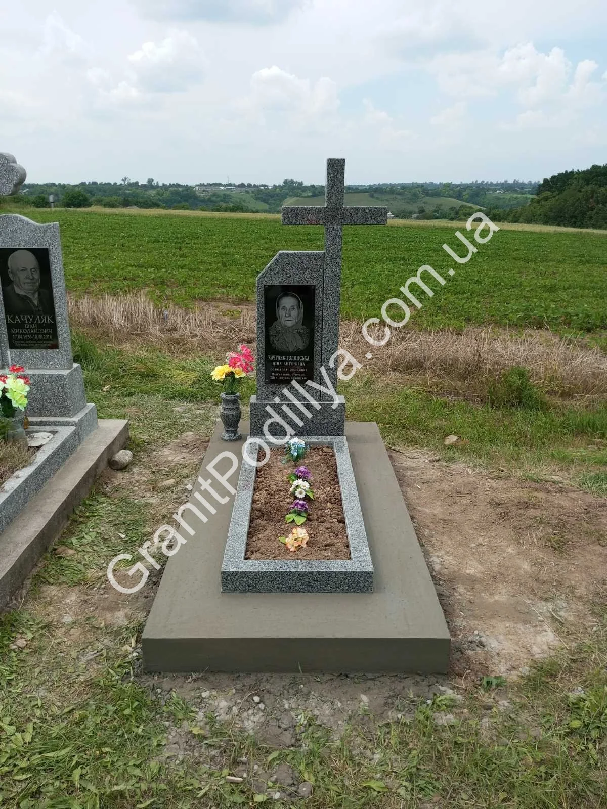 Подвійний пам'ятник з граніту - Кам'янець-Подільський | GranitPodillya